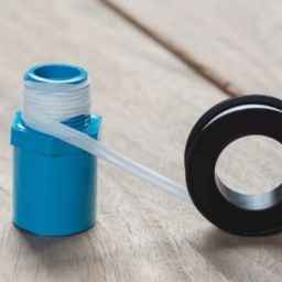Akbari Shiralat and teflon tape sales in Tehran