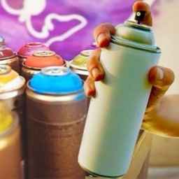 Production of Mirzaei paint sprays in Isfahan