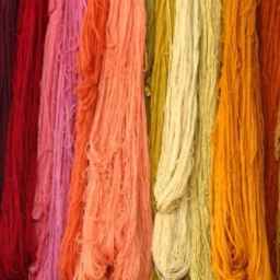 Buying and selling all kinds of textile waste, stock yarn fibers and cotton thread in Tehran