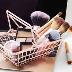 Jafari hairdressing accessories and products exchange in Zanjan