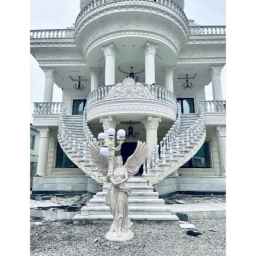 Azerbaijani facade builders, performing modern and classical facades in Chalus