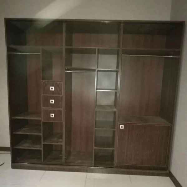 Boxy closet