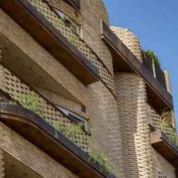 Jolfa Bricks, a manufacturer of refractory bricks and pottery in Isfahan