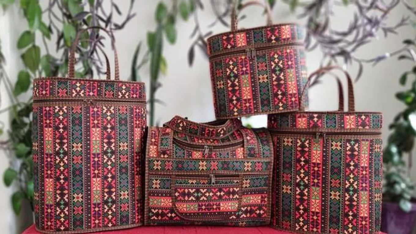 Production of traditional Jafari bag