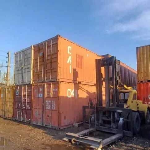 کانتینر ۲۰ فوت (۶ متری):یکی از انواع کانتینر ها که جهت صادرات و واردات توسط شرکت ها و اشخاص مورد استفاده قرار می‌گیرد