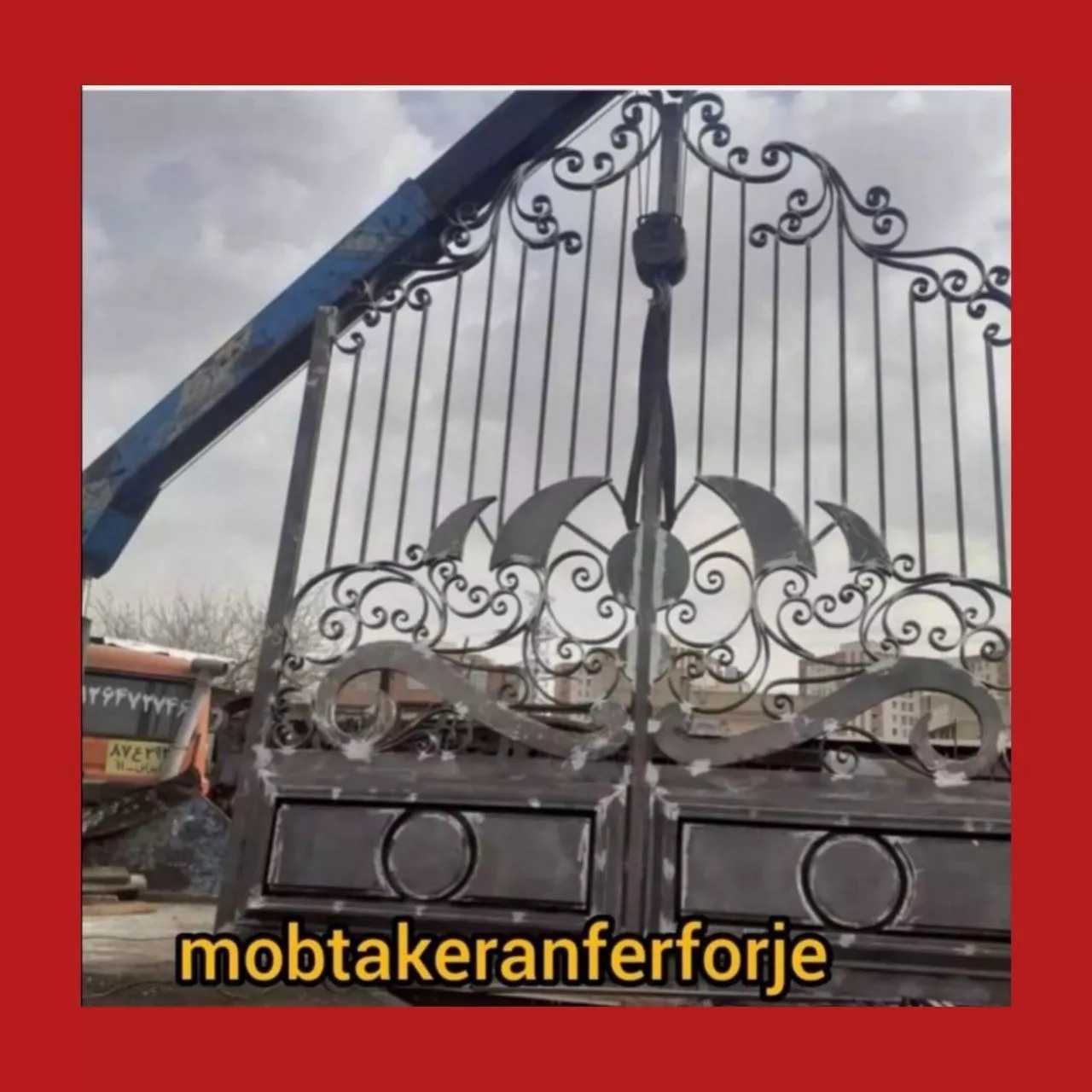 درب های ورودی و پارکینگی