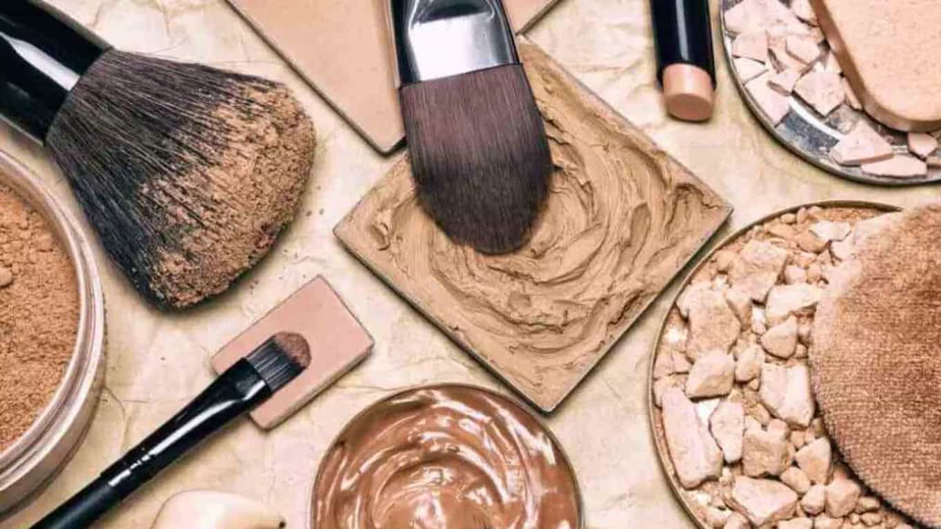 أهم العوامل في الحفاظ على مستحضرات التجميل