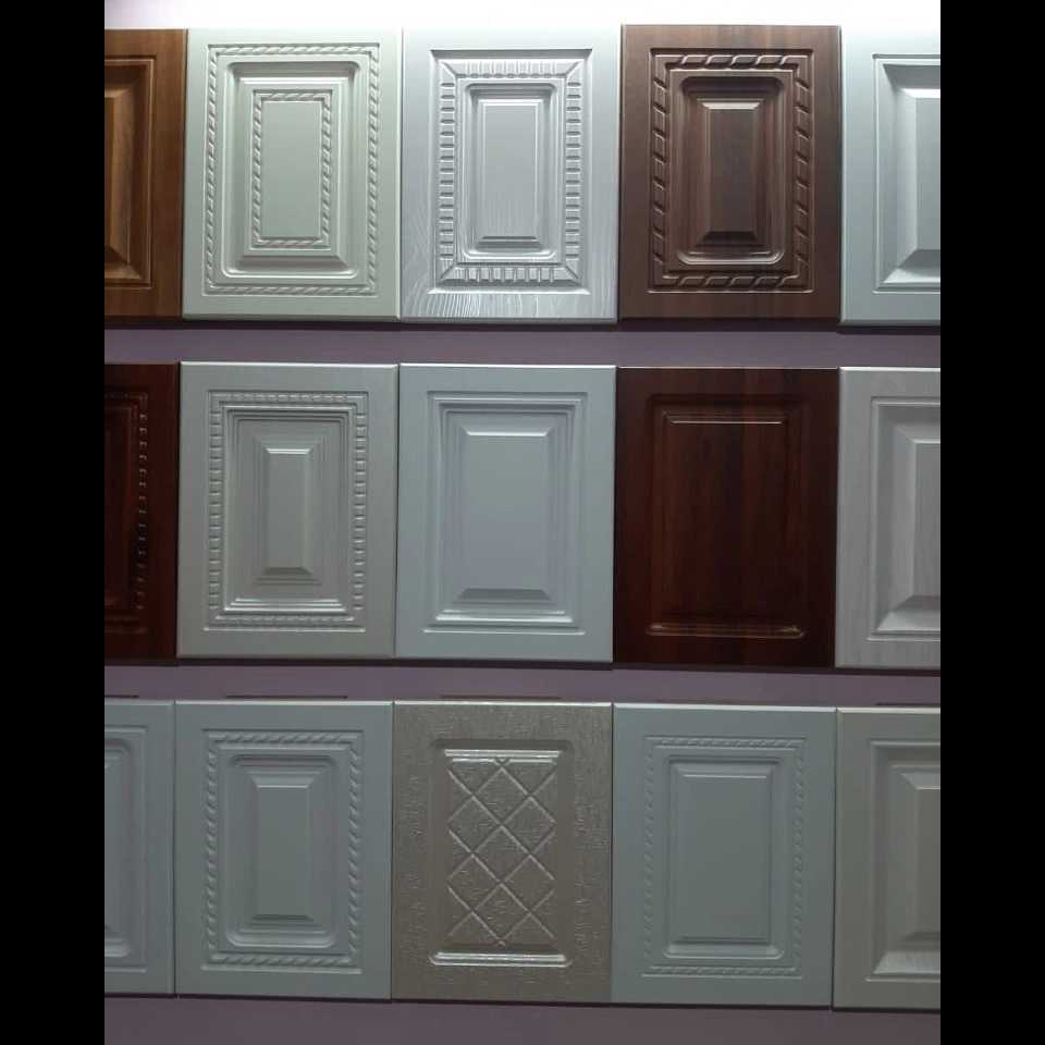 درب کابینت ممبران و نئوکلاسیک در طرح ها و رنگ های مختلف