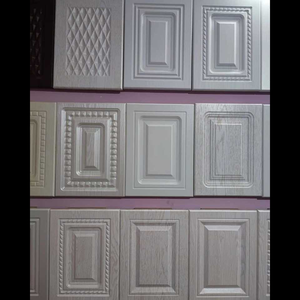 درب کابینت ممبران و نئوکلاسیک در طرح ها و رنگ های مختلف