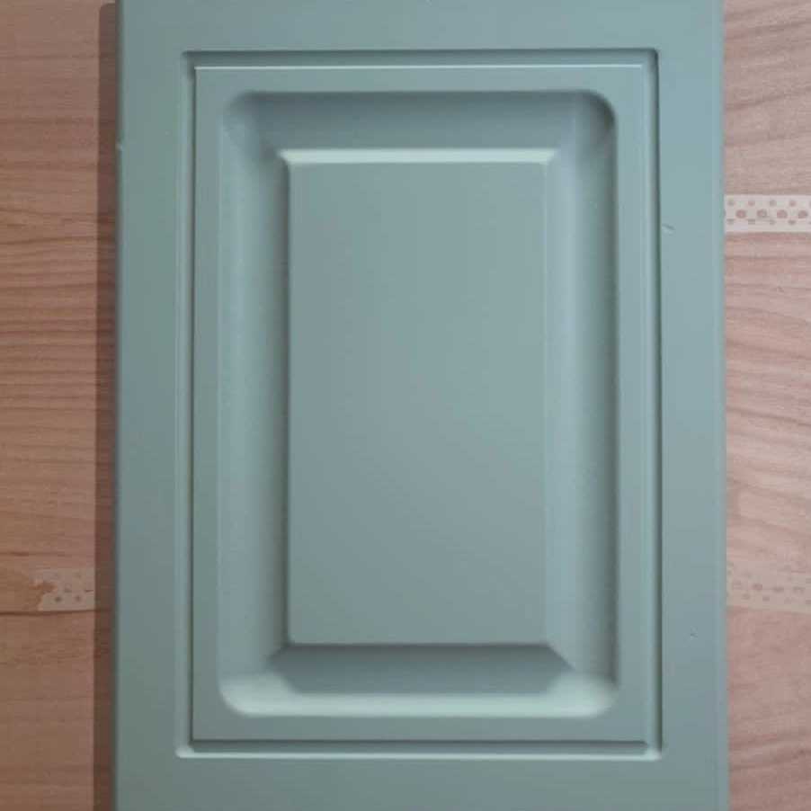 درب کابینت ممبران و نئوکلاسیک در طرح ها و رنگ های مختلف