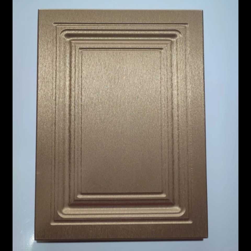 درب کابینت ممبران و نئوکلاسیک در طرح ها و رنگ های مختلف