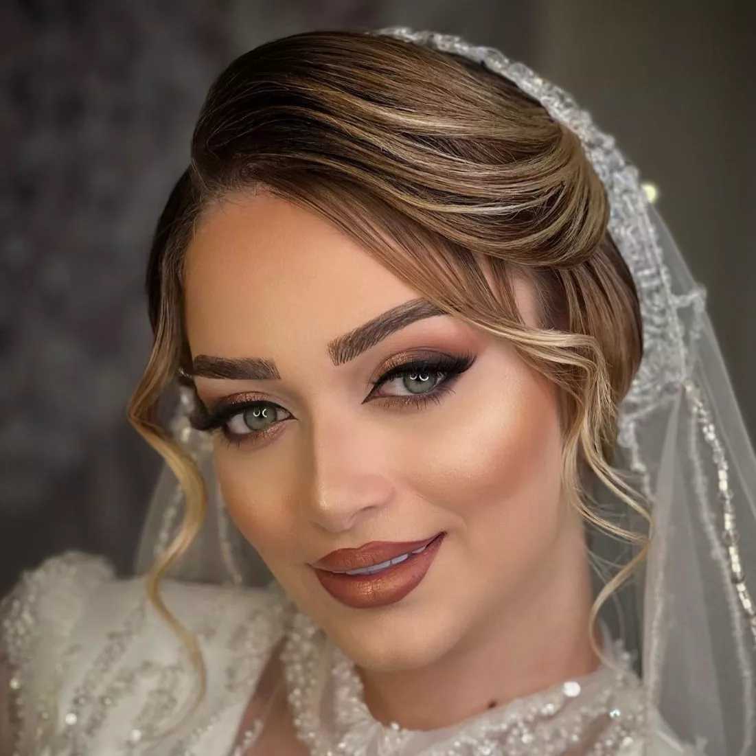 سالن زیبایی هدیه واحدی