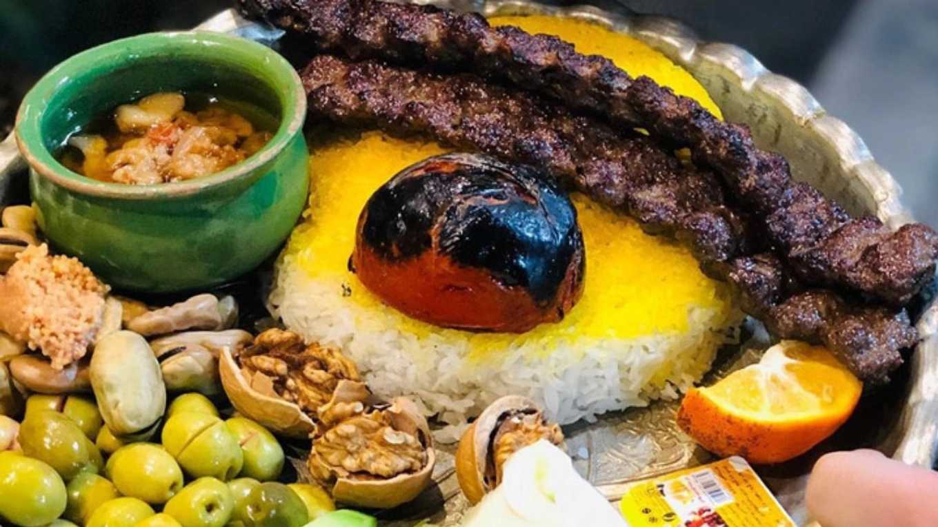 رستوران غذاخوری خانواده در توتکابن رودبار