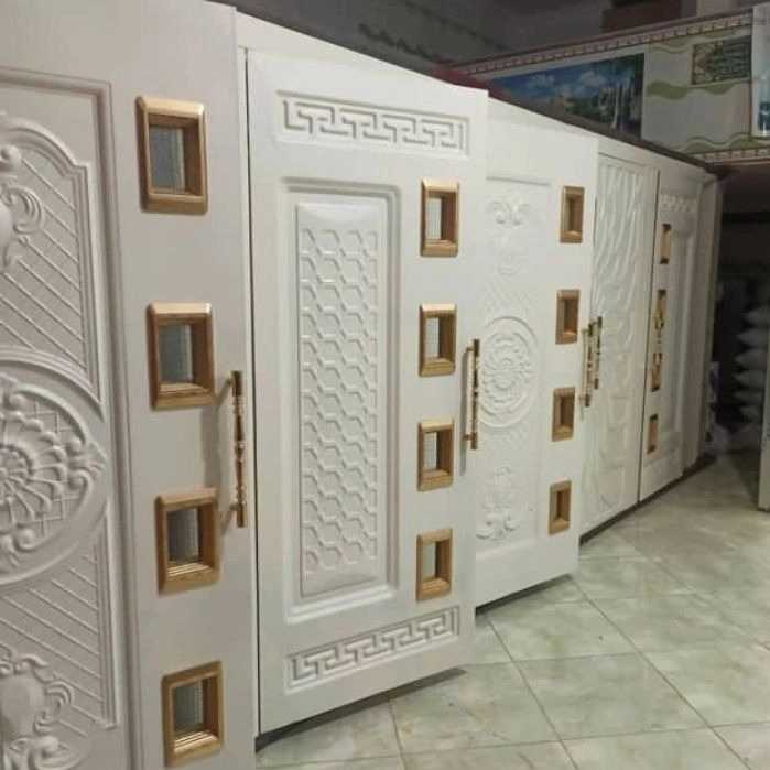 درب آسانسور یگانه