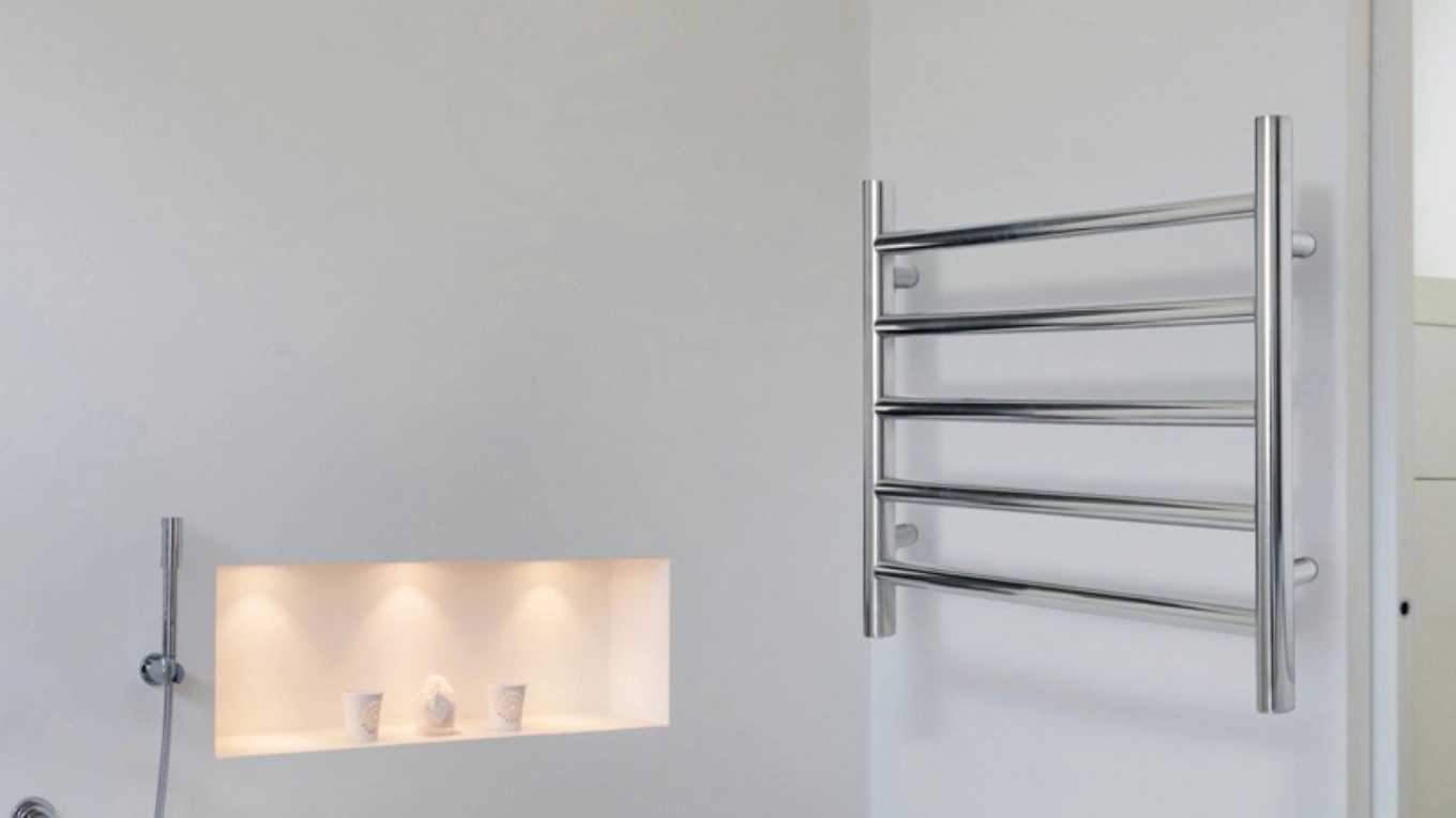 Selling Bright Steel radiator towel dryer in Mehrshahr Karaj