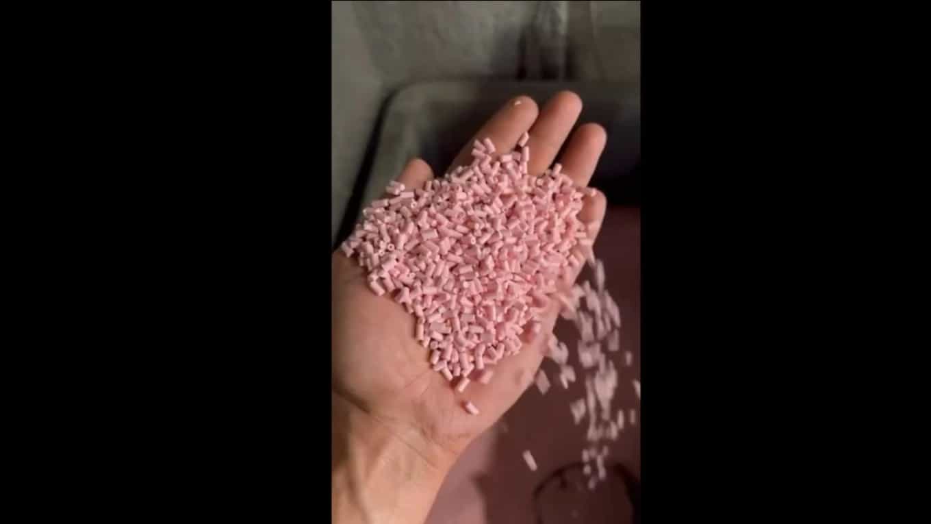 Production of gentle polymer plastics, optical polymer