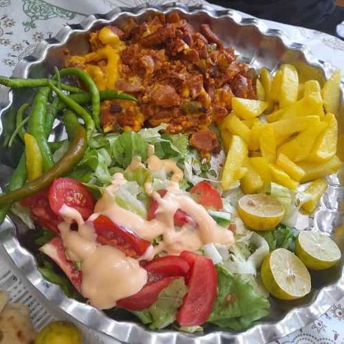 غذا خوری عمو نصیر