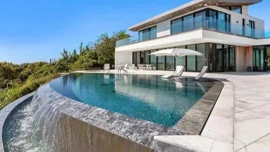 Types of pools based on materials