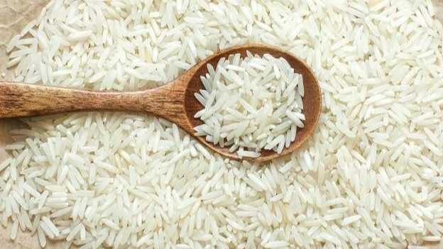 بررسی ۶ تفاوت برنج ایرانی و خارجی | کدام بهتر است؟
