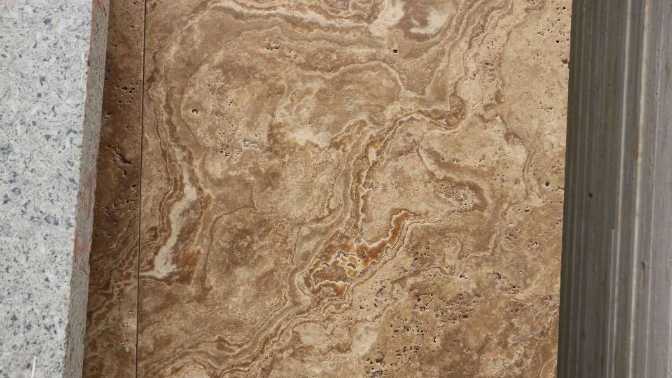 ویژگی های سنگ تراورتن (Travertine)