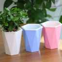 Selling all kinds of Avan plastic vases in Tehran