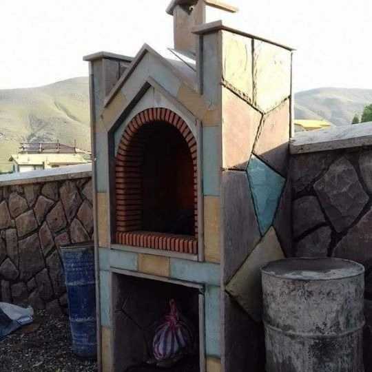 آبنما و باربیکیو با سنگهای معدن دماوند