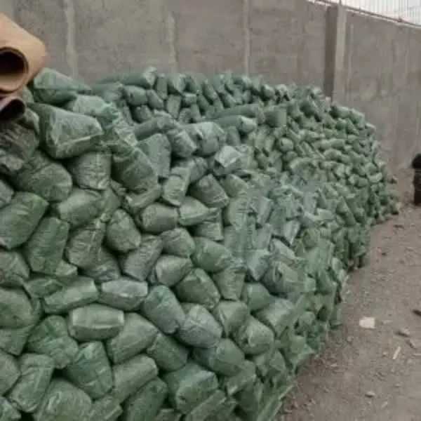خاک گلدانی سلطانی
