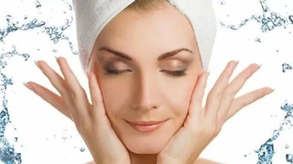 Effects of purified water for skin health