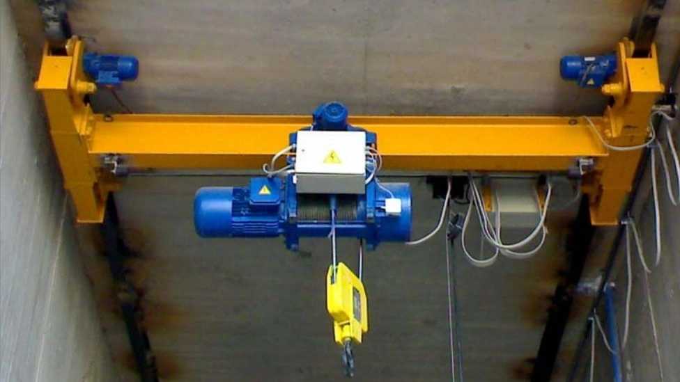 Malkan overhead crane in Tehran