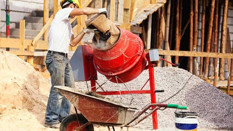 Production and repair of concrete mixers in Arak