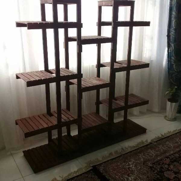 طراحی وساخت انواع استند در اشکال  مختلف