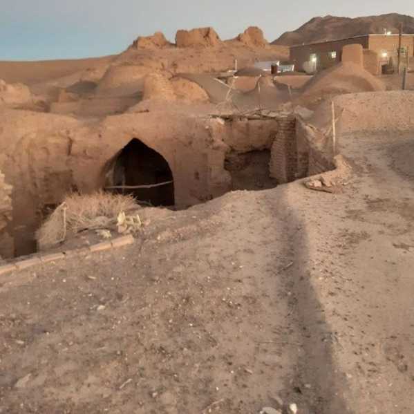 بافت قدیم روستای مزار و قلعه