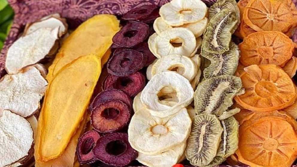 خواص میوه خشک برای نوزادان