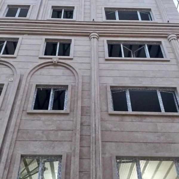 تولید کننده پنجره های دوجداره upvcو الومینیومی نرمال وترمال بریک وشیشه های دوجداره