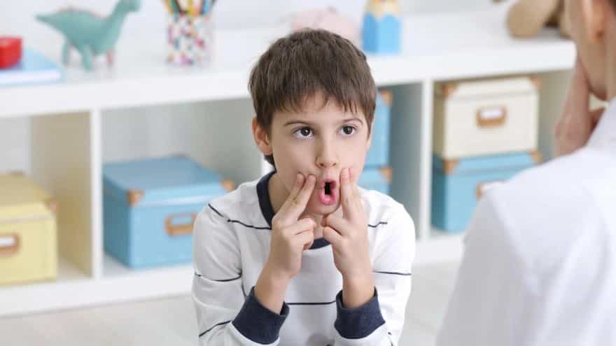 What is speech therapy and who is a speech therapist?