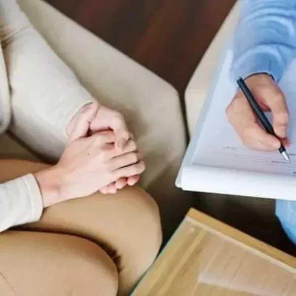 کلینیک مشاوره و روان درمانی