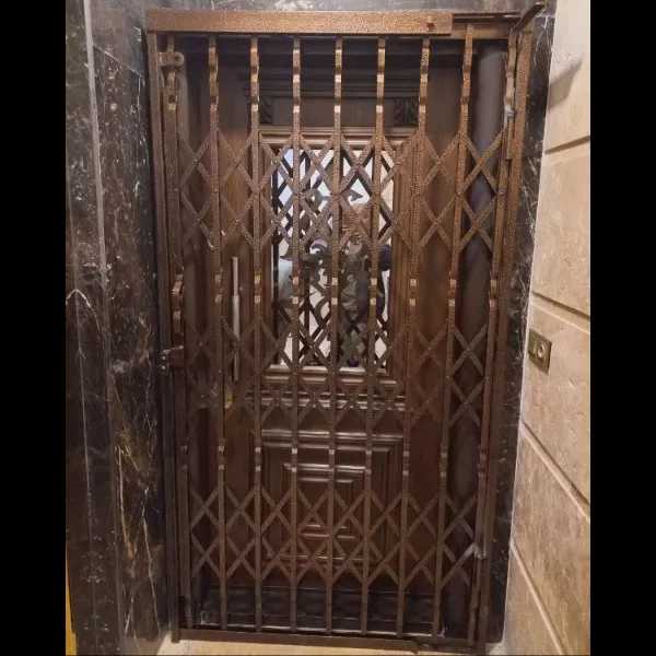 درب آکاردئونی رحیمی در بابل