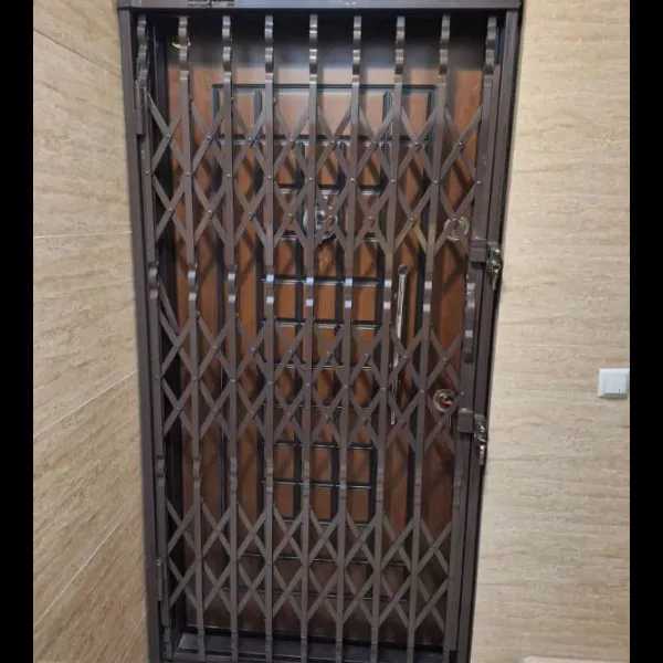درب آکاردئونی رحیمی در بابل