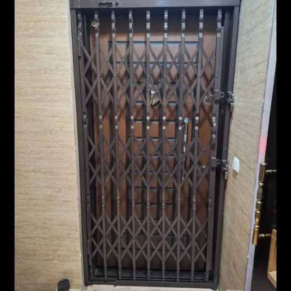 درب آکاردئونی رحیمی در بابل