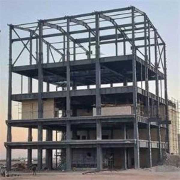 بتن ریزی سقف کف و استخر آبادان در البرز