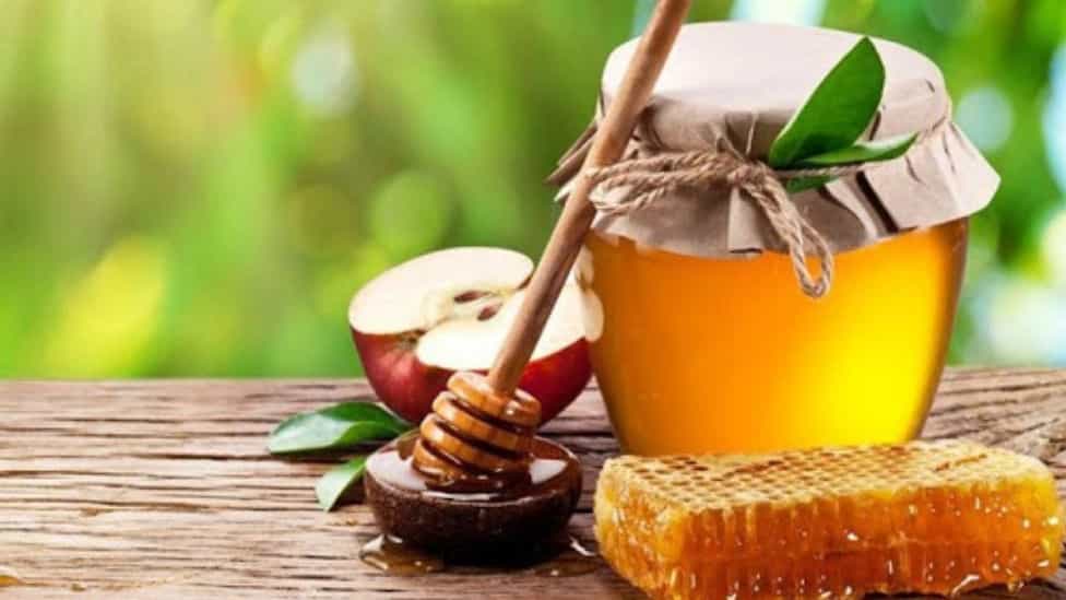 How is natural honey?