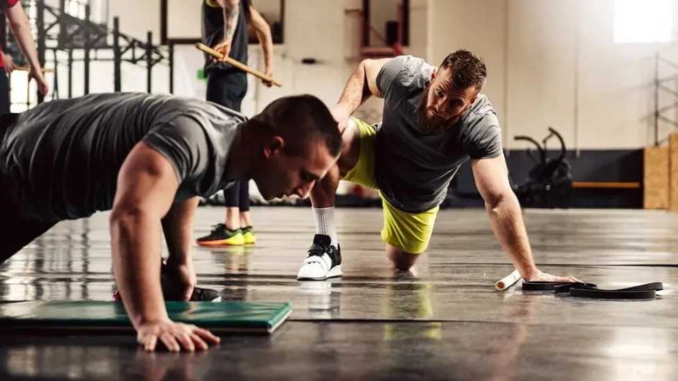 بهترین فواید باشگاه بدنسازی برای همه