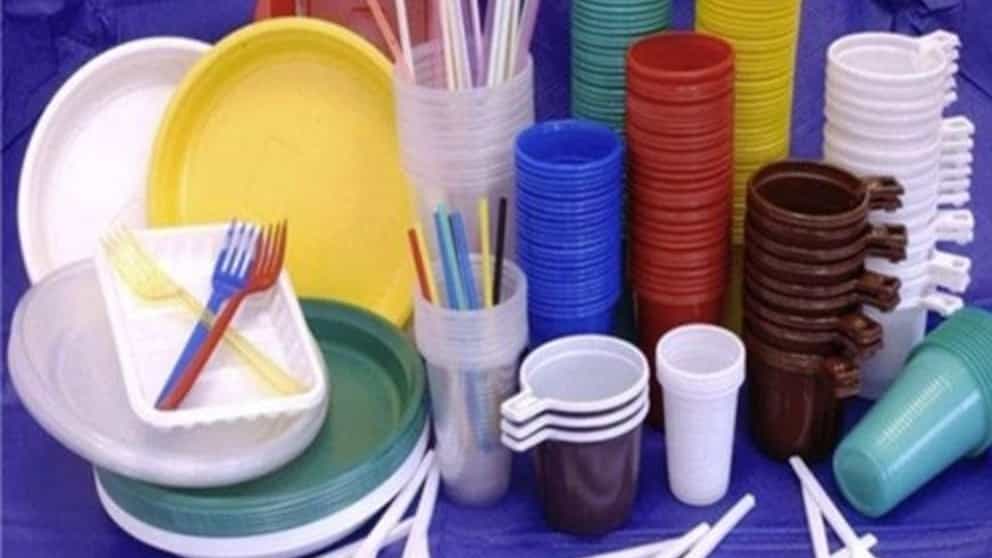 Plastik kap üretimi