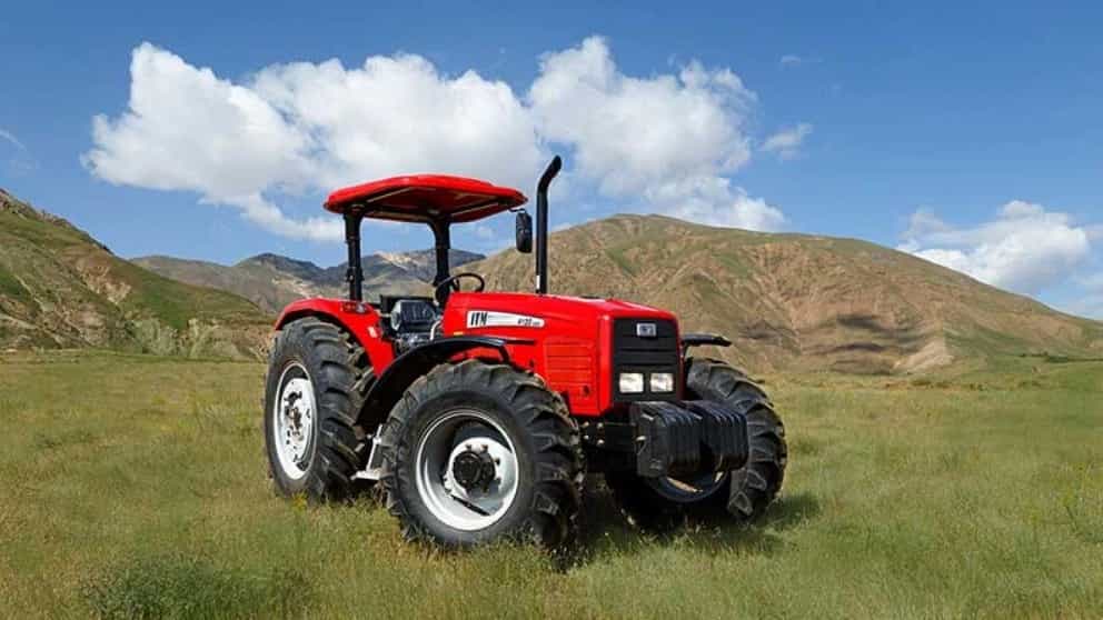 Types of agricultural tractors in terms of application