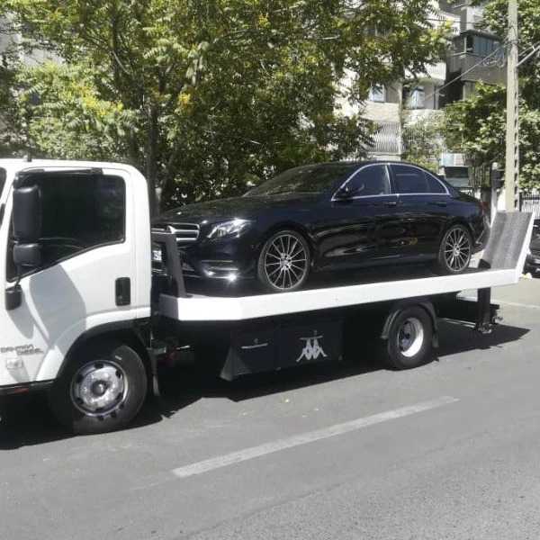 امداد خودرو یدک کش و خودروبر همسفر پردلی در کرمان 09131971019