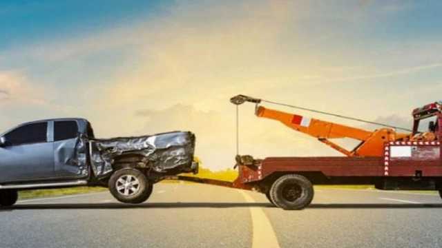 Nasiri ambulance, car transporter and tow truck in Qazvin Karaj axis