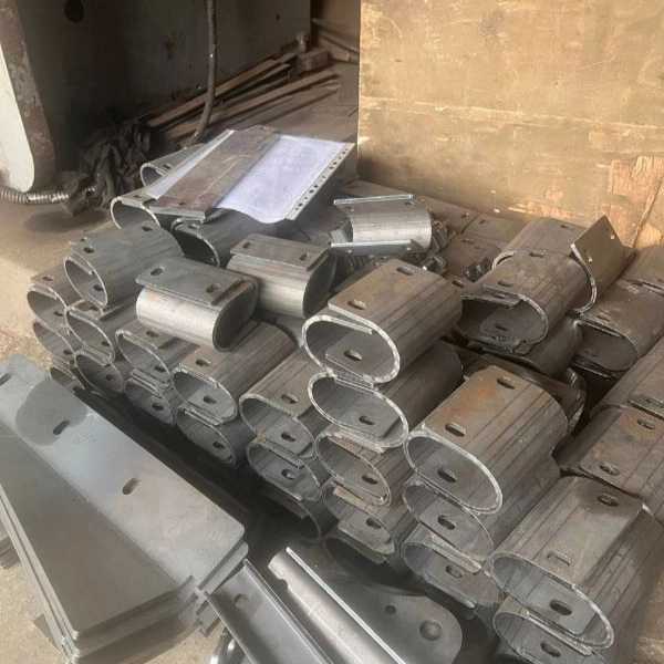 خدمات خم و برش معرفت