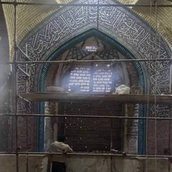 کاشی سازی سنتی هفت رنگ اصحاب هاشمی در اصفهان