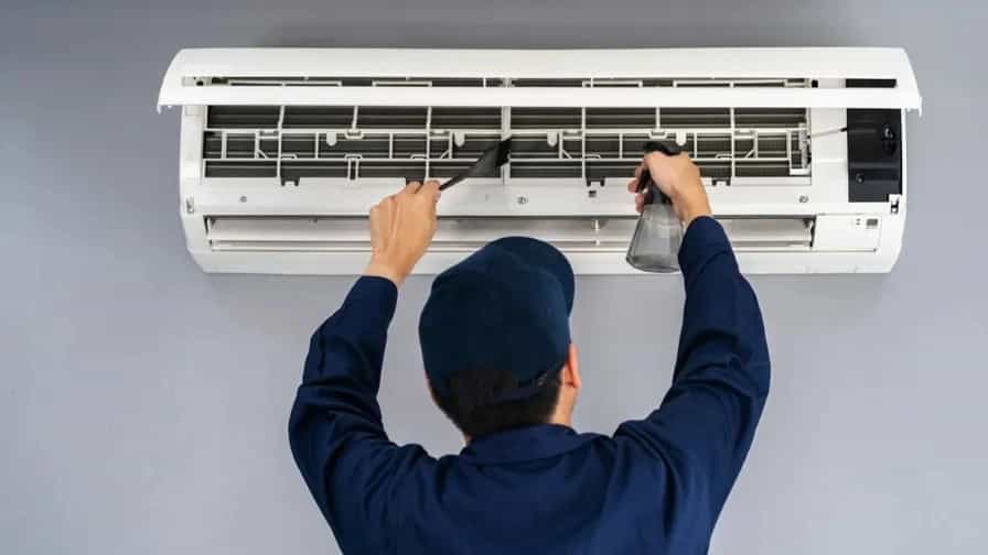 Air conditioner service at home