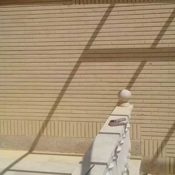 شستشوی دیوارآجری با دستگاه سندبلاس و موادسیلیس